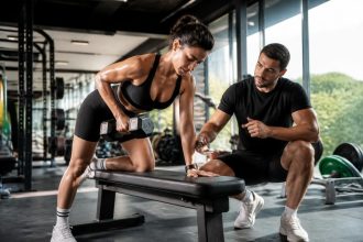 découvrez un plan d'entraînement ciblé conçu pour une transformation physique efficace, alliant exercices spécifiques et conseils personnalisés pour atteindre vos objectifs rapidement.